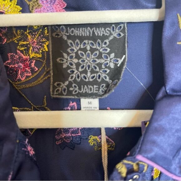 Johnny Was MISTY RAYON BUTTON DOWN SHIRT NWT Medium - Picture 8 of 11